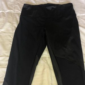 Lululemon leggings wunder under